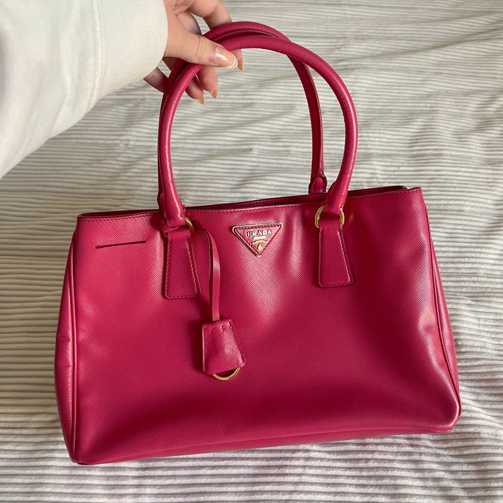 Pink PRADA Saffiano Lux Medium Tote Sabbia